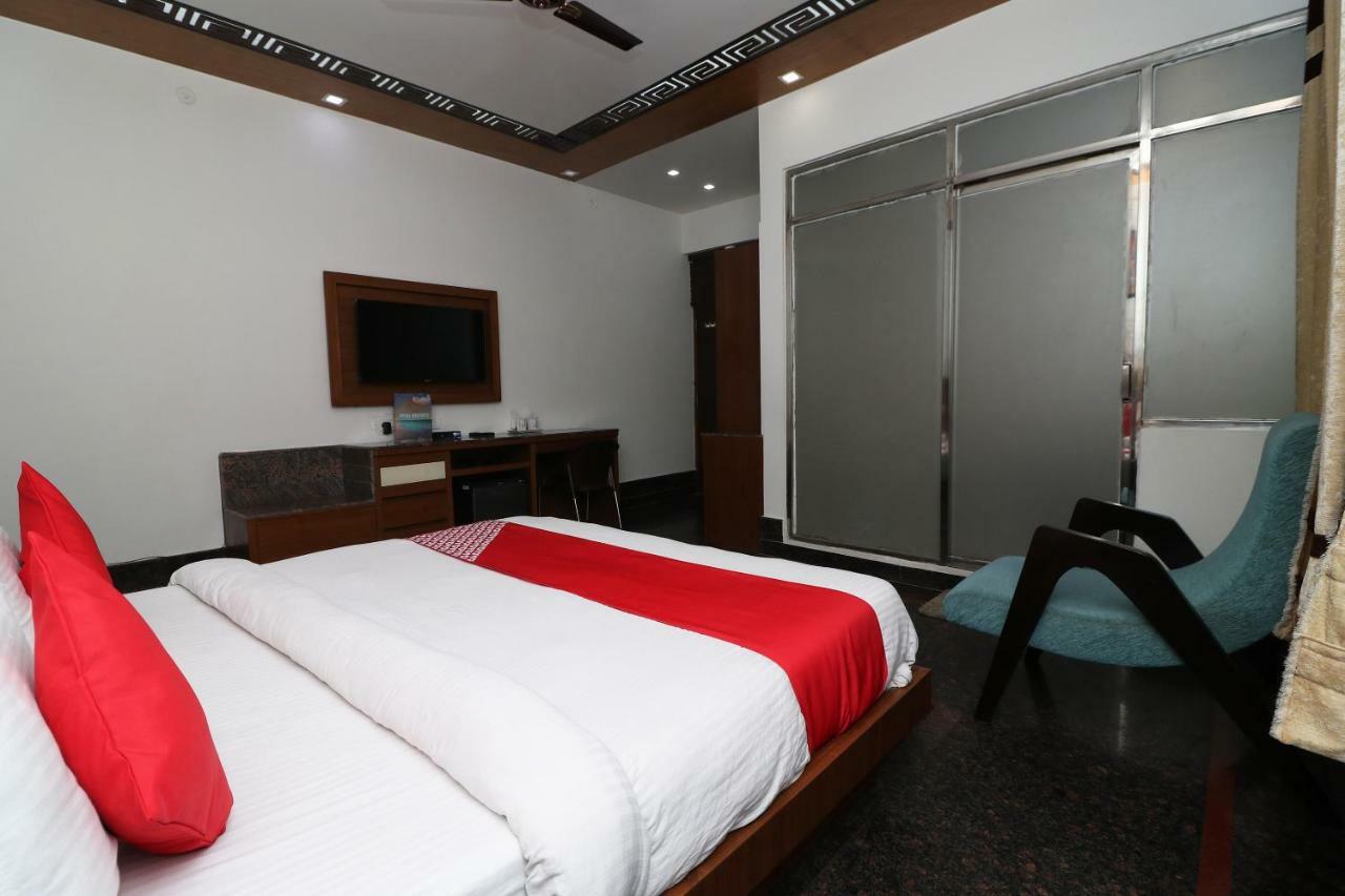 Oyo 10448 Green View Home Stay Dehradun Exterior photo